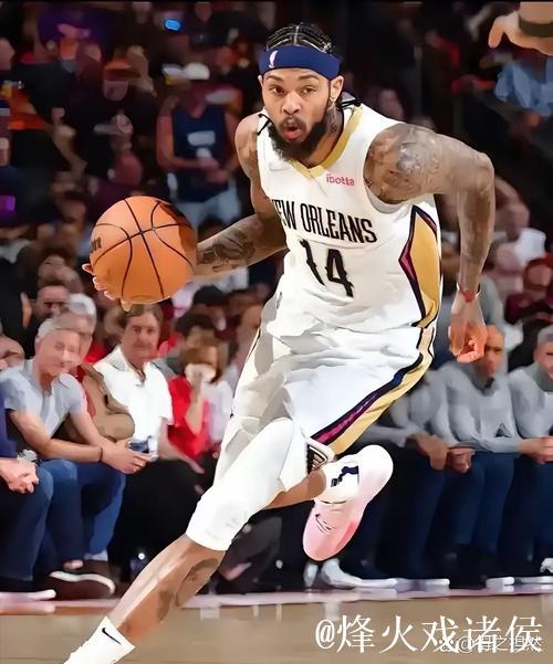 英格拉姆近三场场均29.7分5篮板4.7助攻，三分命中率高达63%