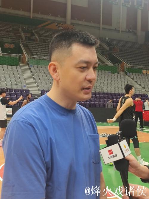 杨鸣慧眼识珠！辽宁队奇兵5记三分斩获19分，辽蜜直呼真棒